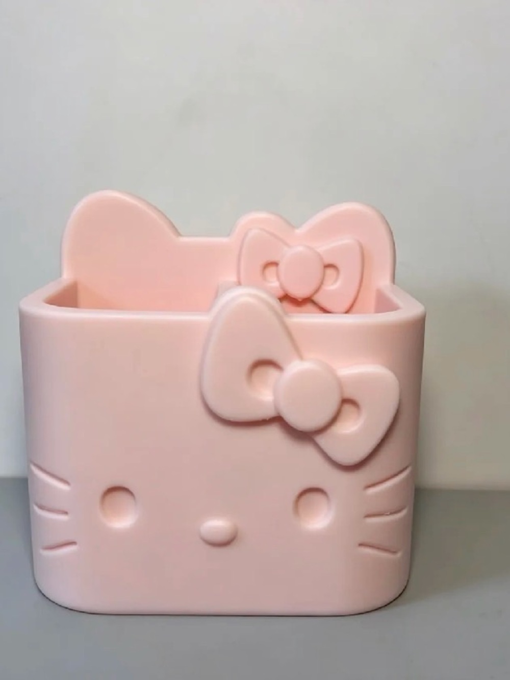 Hello Kitty 2-Compartment Desk Storage Box & Makeup Brush Holder